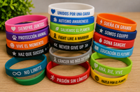 Muestras de pulseras de silicona personalizadas de diferentes colores y diseños